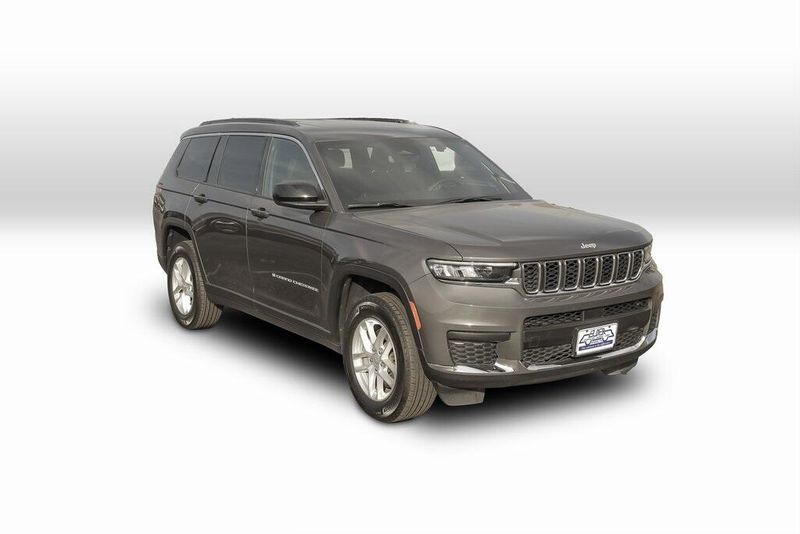 2024 Jeep Grand Cherokee L LaredoImage 7