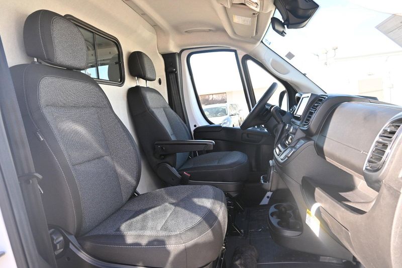 2025 RAM ProMaster Cargo Van TradesmanImage 13