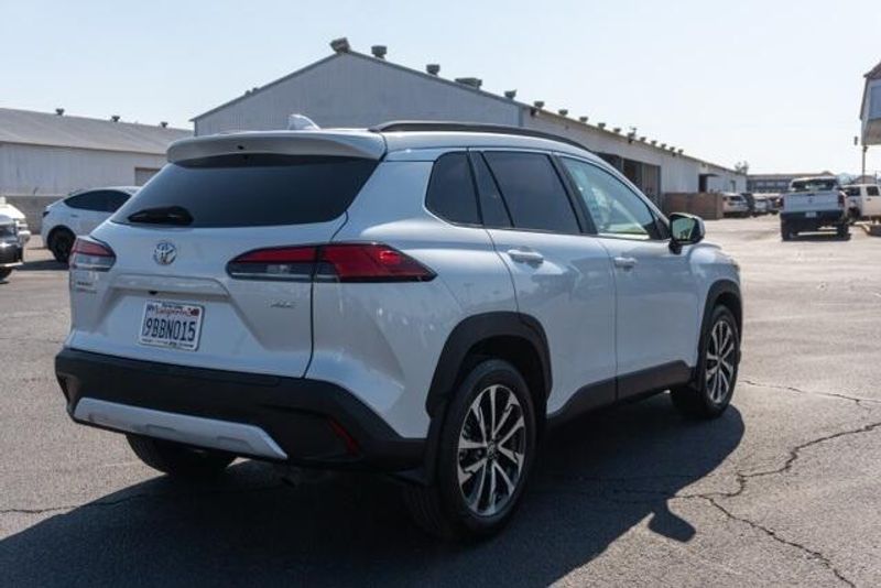 Used 2022 Toyota Corolla Cross XLEImage 7