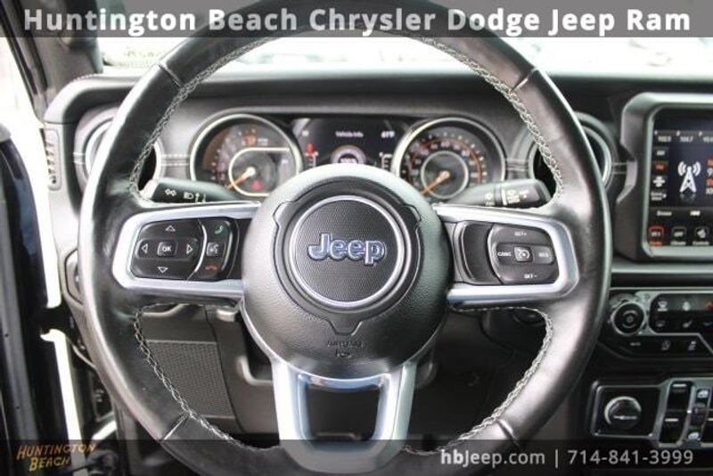 2022 Jeep Gladiator OverlandImage 23