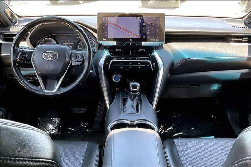 Used 2021 Toyota Venza LimitedImage 15