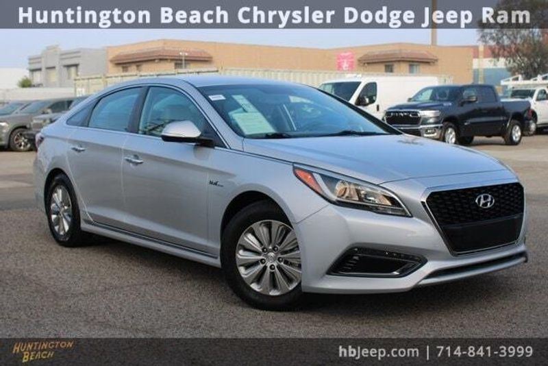 2017 Hyundai Sonata Hybrid SEImage 1