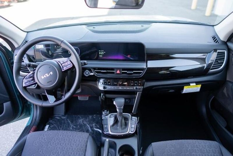 New 2025 Kia Seltos SImage 15