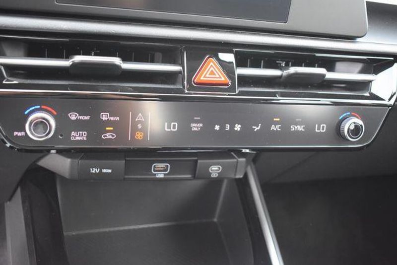 New 2026 Kia Niro LXImage 27