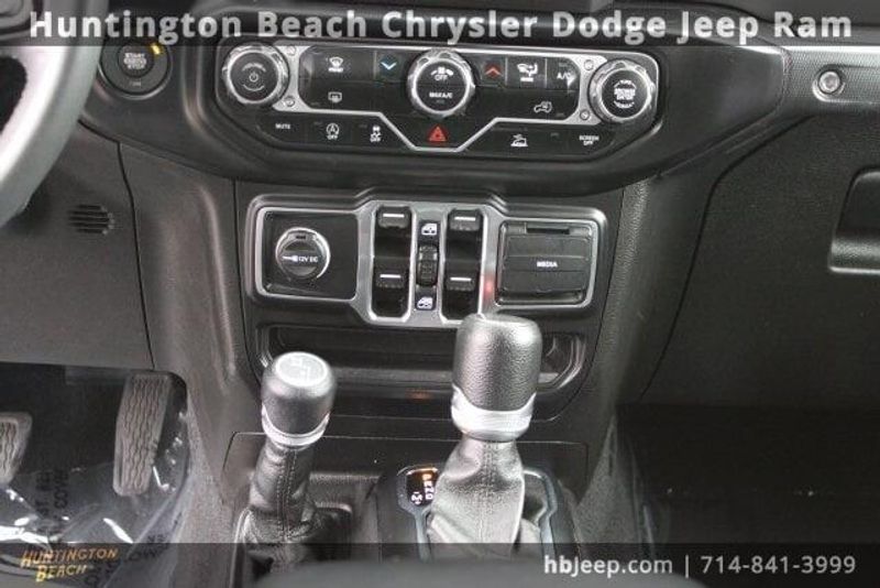 2023 Jeep Wrangler Sport SImage 15