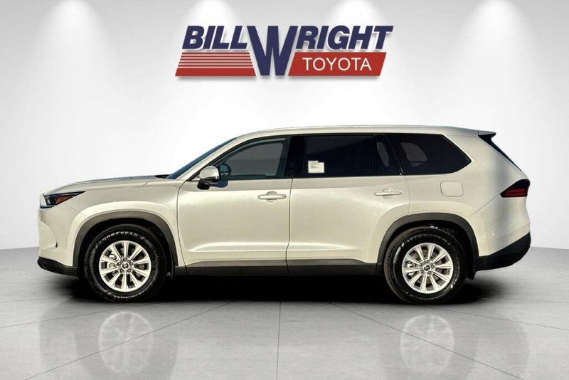 New 2026 Toyota Grand Highlander XLEImage 6