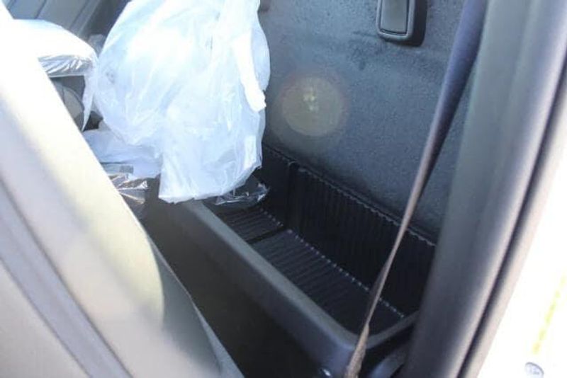 2024 RAM 2500 Tradesman Regular Cab Harbor BodyImage 33