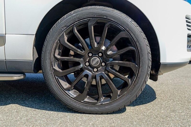 2016 Land Rover Range Rover SuperCharged photo 7