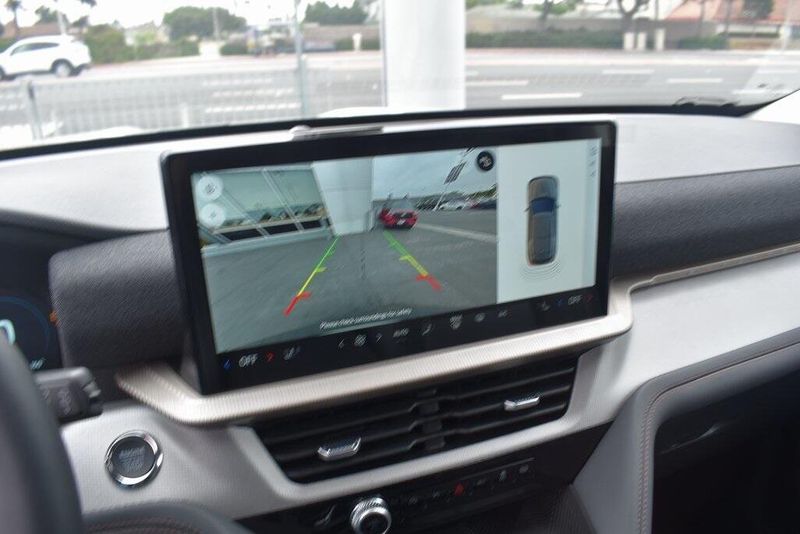 New 2025 Ford Explorer ActiveImage 20