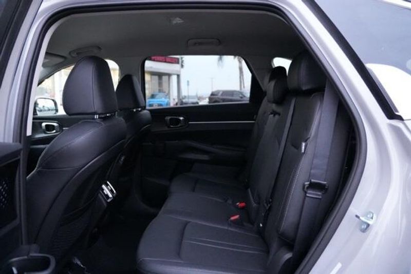 New 2026 Kia Sorento EXImage 13