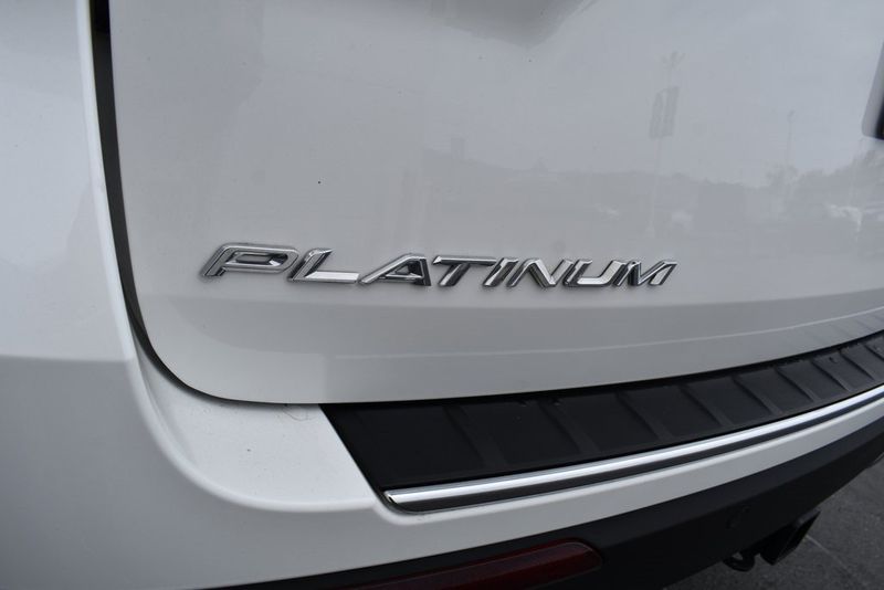 2021 Ford Explorer PlatinumImage 5