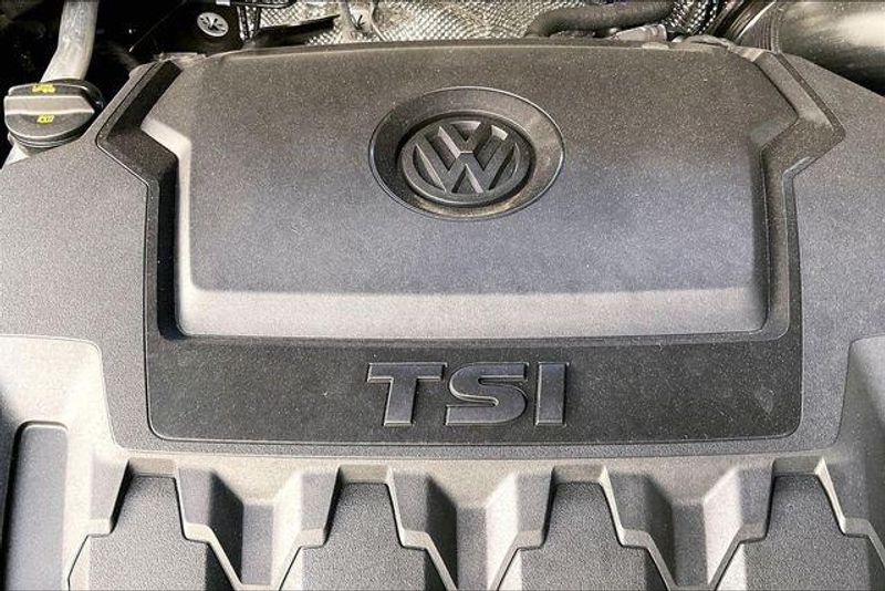 Used 2024 Volkswagen Tiguan 2.0T Wolfsburg EditionImage 32