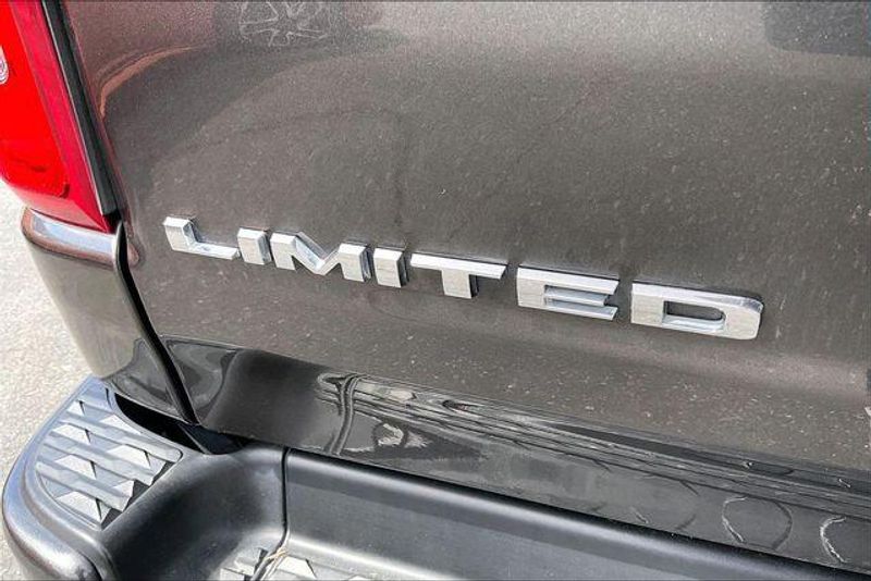 Used 2021 RAM 1500 LimitedImage 7