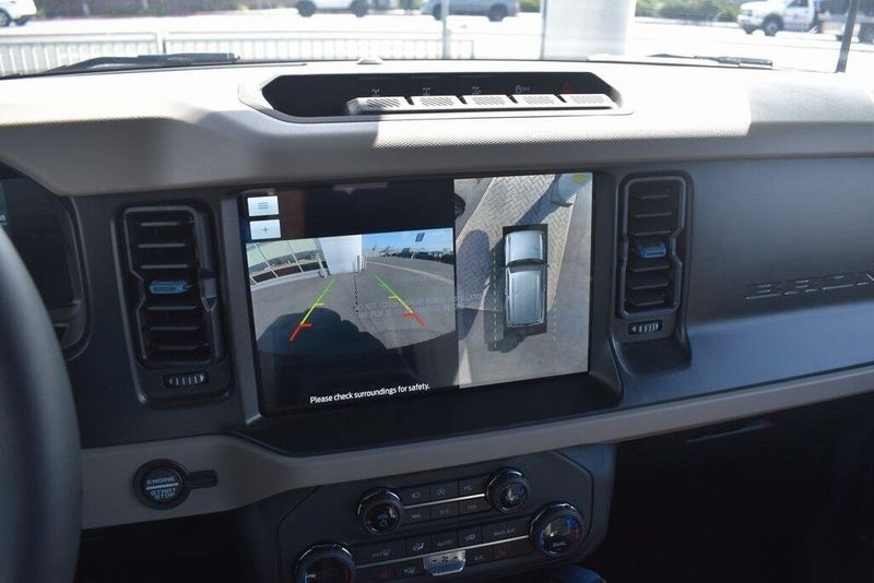 2023 Ford Bronco WildtrakImage 21