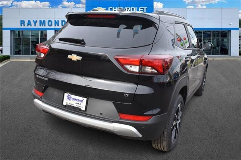 2025 Chevrolet TrailBlazer LTImage 3