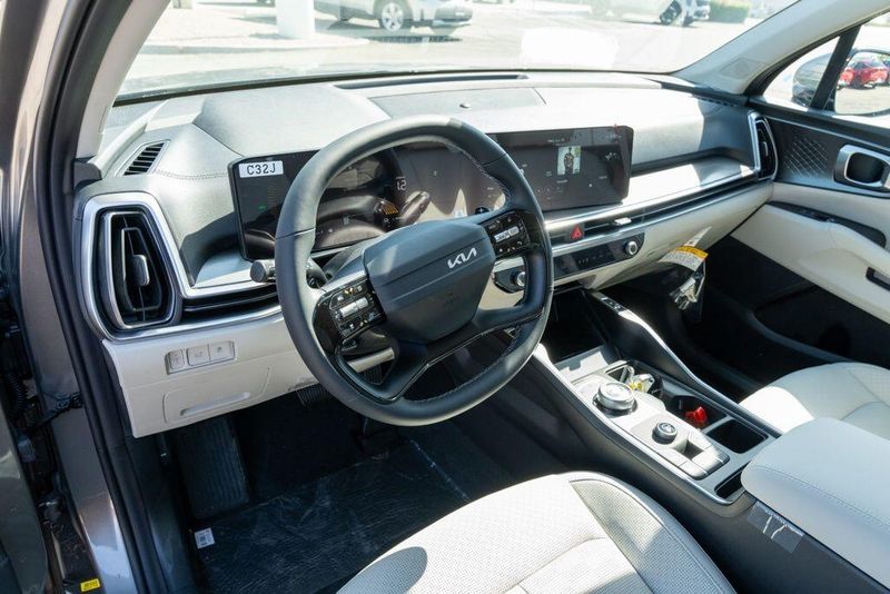 New 2026 Kia Sorento Hybrid EXImage 10