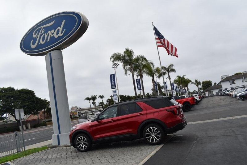 New 2025 Ford Explorer ST-LineImage 21