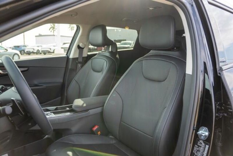 New 2025 Kia EV6 WindImage 13