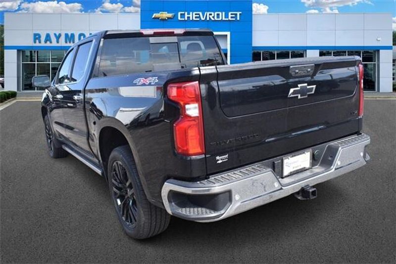 2025 Chevrolet Silverado 1500 LTZImage 5