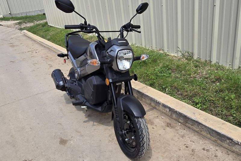 2025 HONDA NAVI ARTIC SILVER METALLIC 