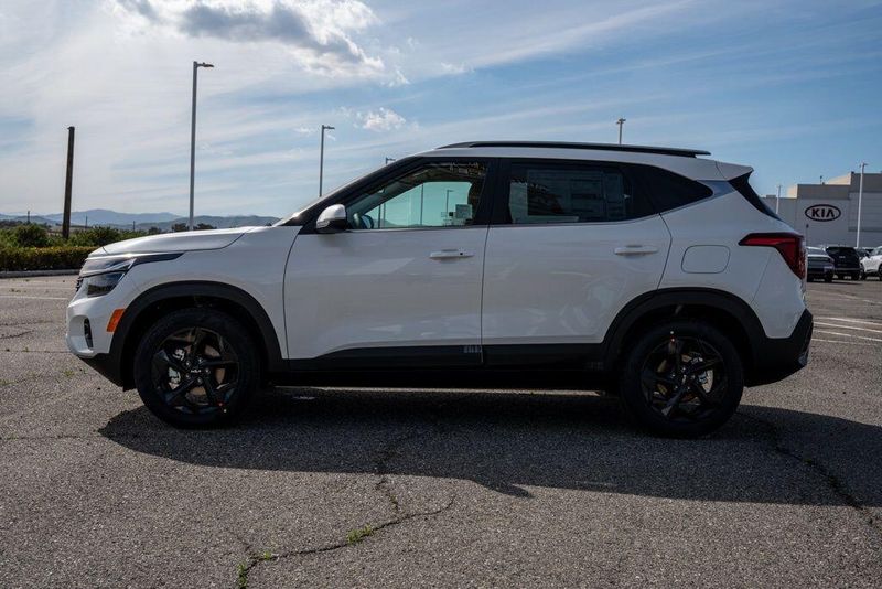 New 2026 Kia Seltos EXImage 4
