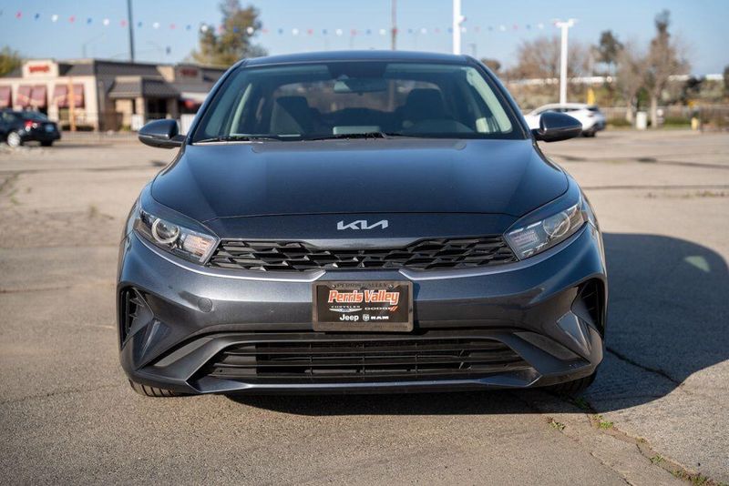Used 2022 Kia Forte LXSImage 2
