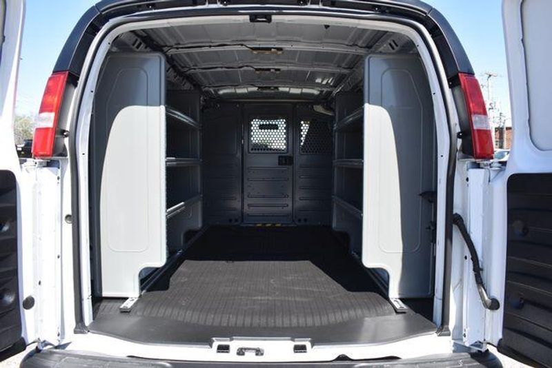 New 2025 Chevrolet Express 2500 Work VanImage 17
