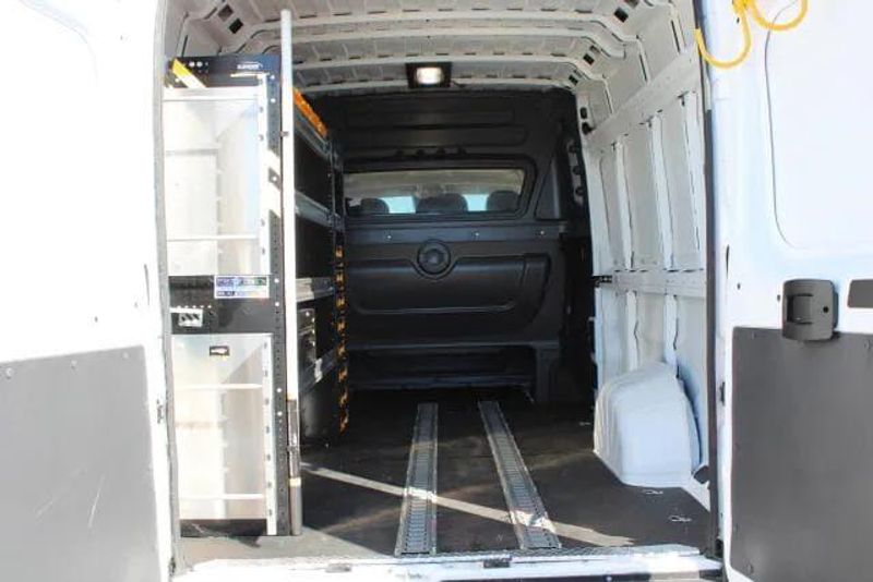 2022 RAM ProMaster 3500 High Roof 159 WB Basin SolarImage 39