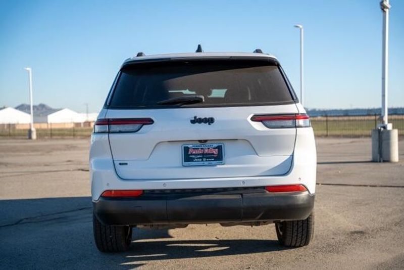 Used 2021 Jeep Grand Cherokee L AltitudeImage 6