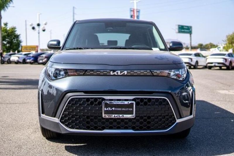 New 2025 Kia Soul LXImage 2