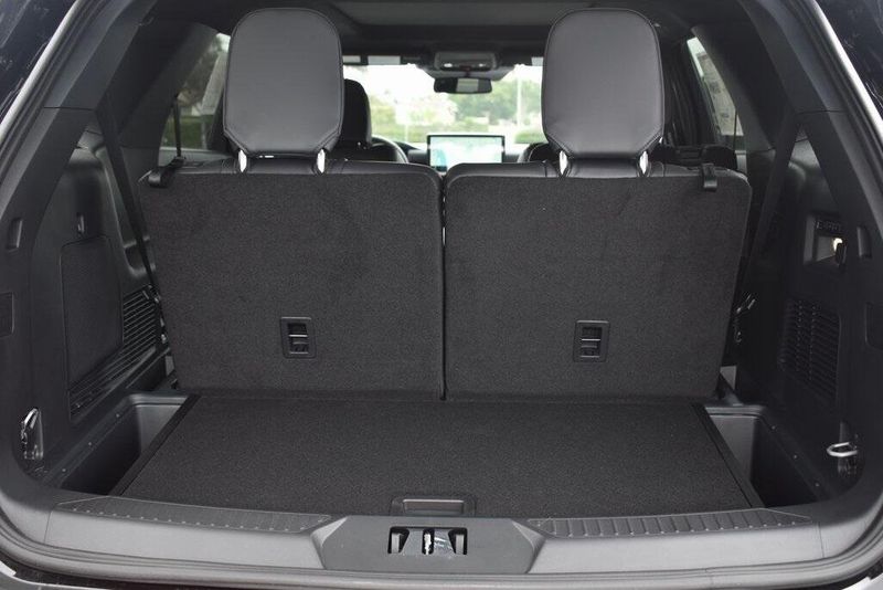 New 2025 Ford Explorer STImage 5
