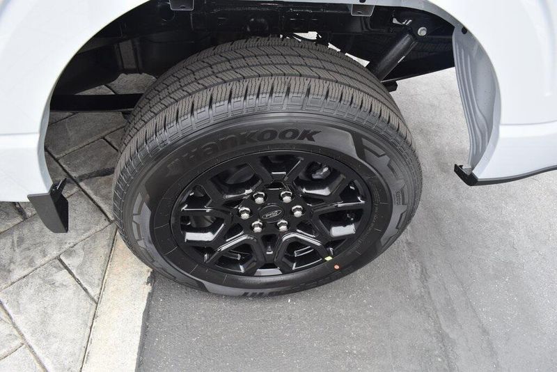 New 2025 Ford F-150 XLTImage 4