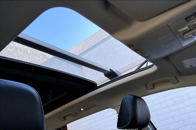 Used 2022 Volkswagen Tiguan 2.0T SEImage 29
