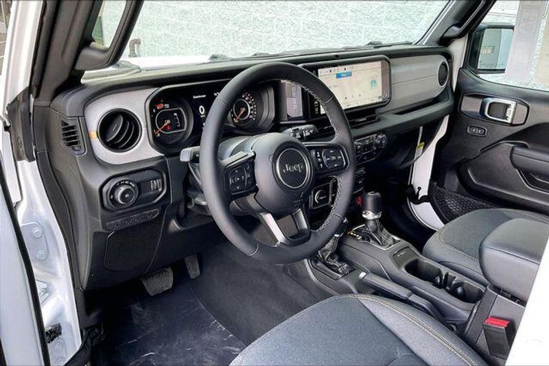 New 2026 Jeep Wrangler 4-door Sport SImage 6