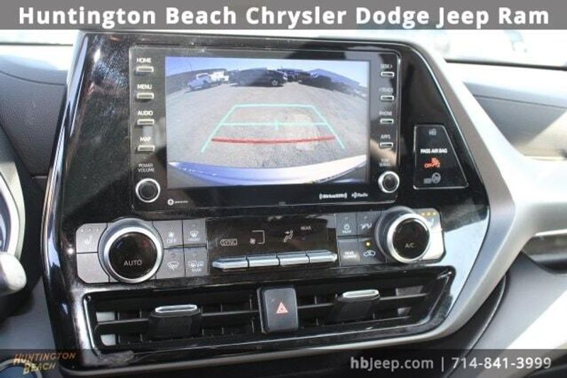 2021 Toyota Highlander Hybrid XLEImage 30