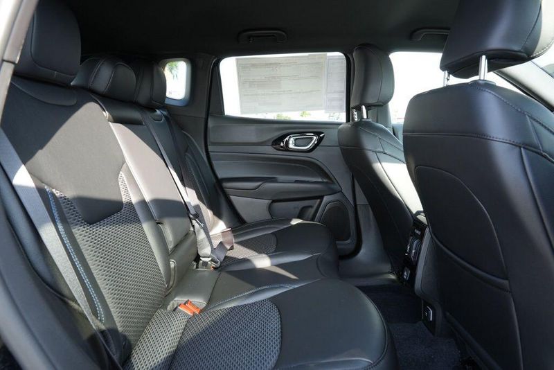 New 2026 Jeep Compass LatitudeImage 17