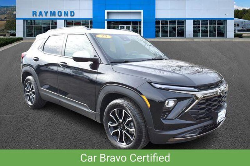 Used 2025 Chevrolet TrailBlazer ActivImage 1