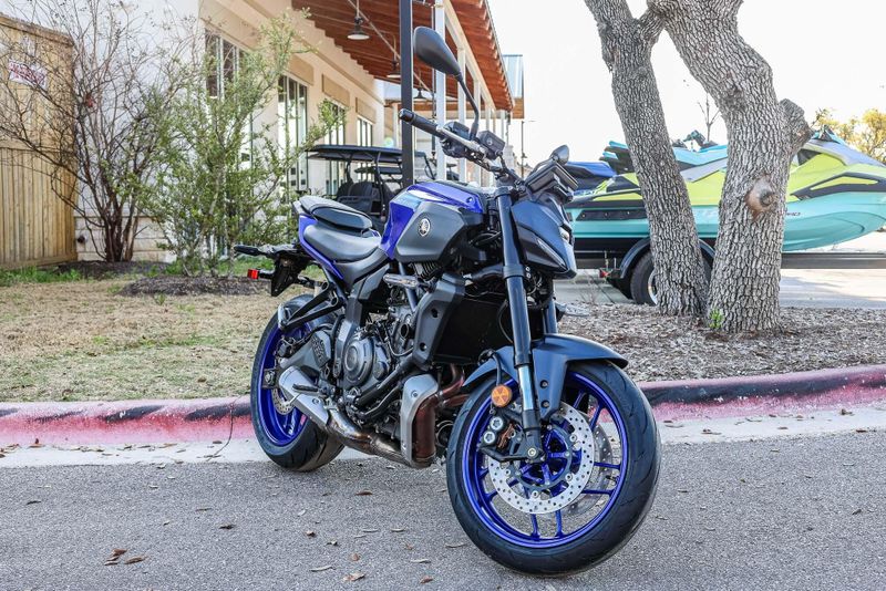 2025 YAMAHA MT07 TEAM BLUE 
