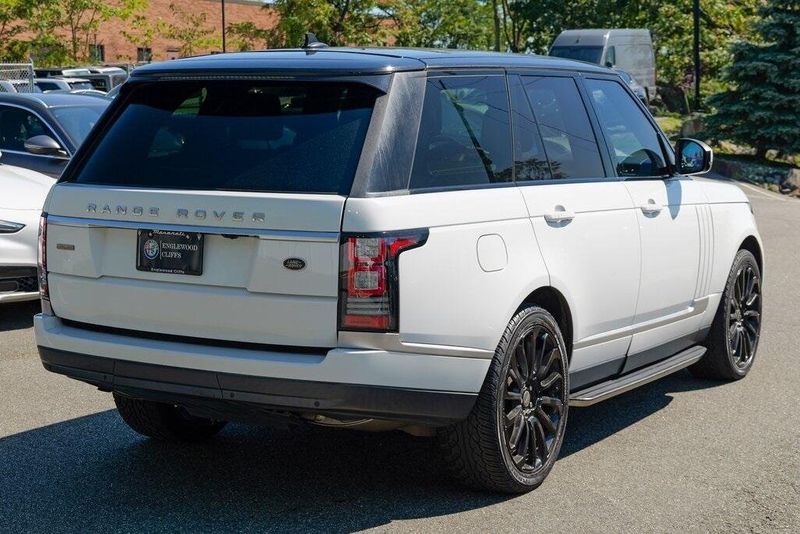 2016 Land Rover Range Rover SuperCharged photo 4