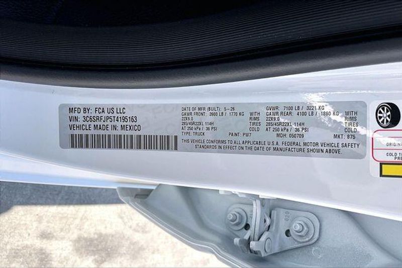 New 2026 RAM 1500 LaramieImage 35