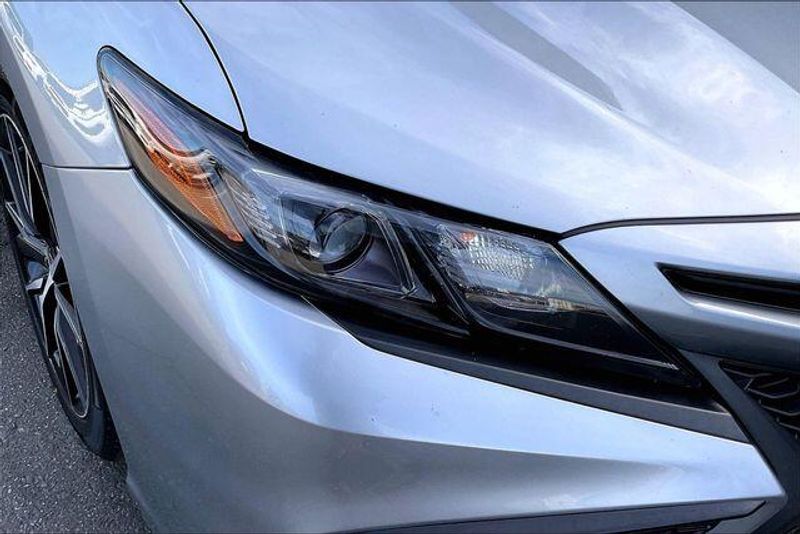 Used 2024 Toyota Camry SEImage 27