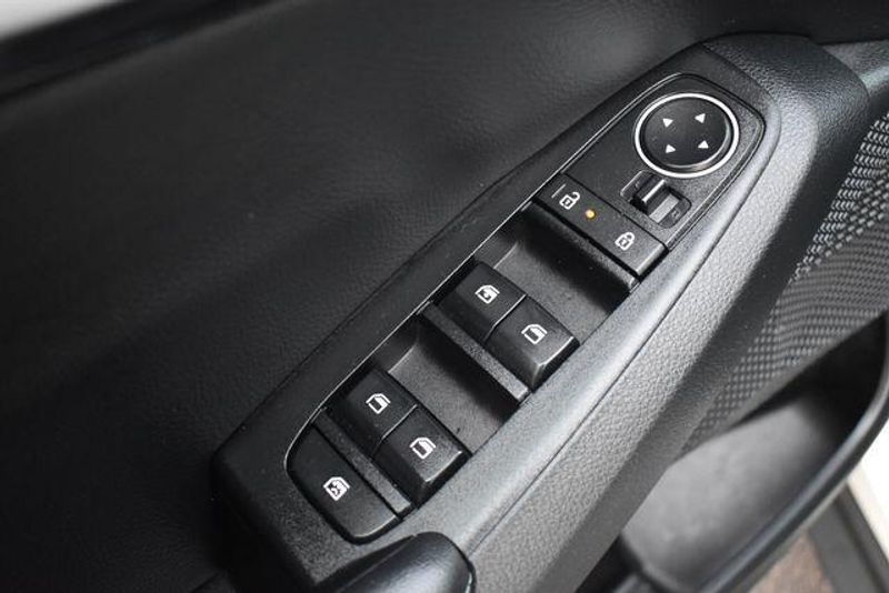 Used 2024 Kia Seltos SImage 19