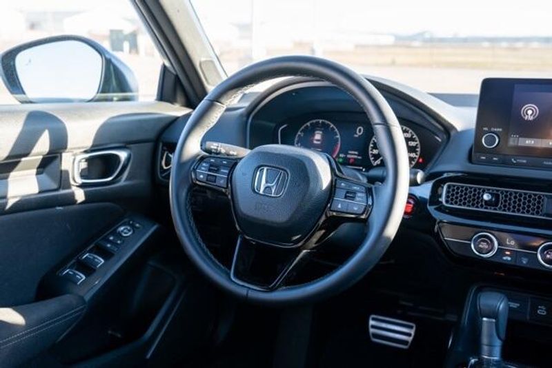 Used 2025 Honda Civic SportImage 16