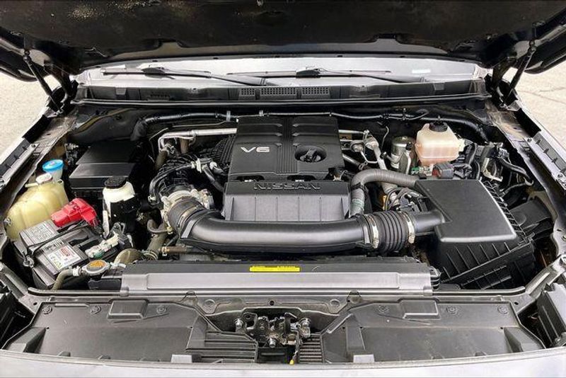 Used 2023 Nissan Frontier SVImage 9