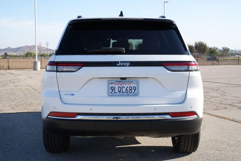 Used 2024 Jeep Grand Cherokee 4xeImage 6