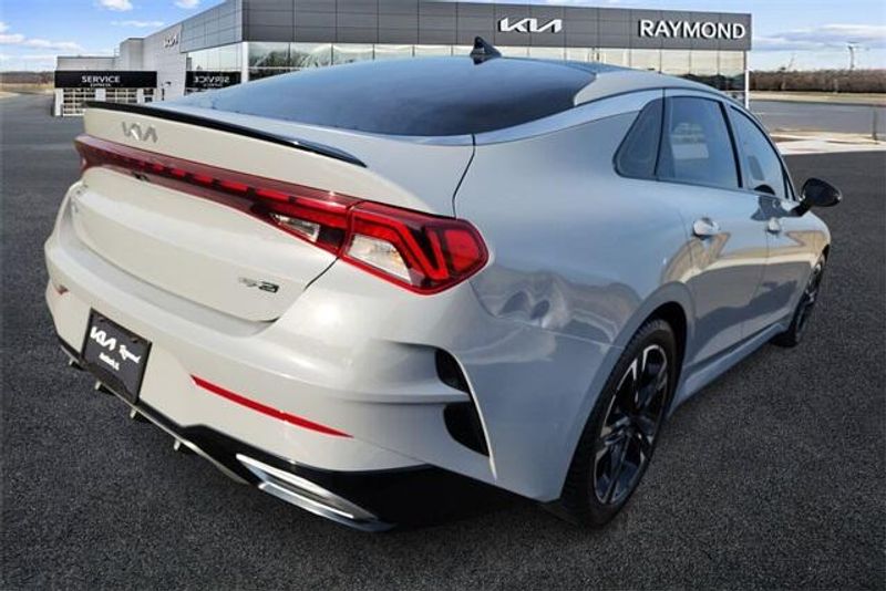2022 Kia K5 GT-LineImage 8