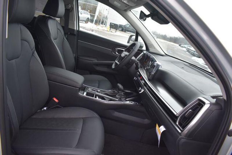 New 2026 Kia Sorento EXImage 14