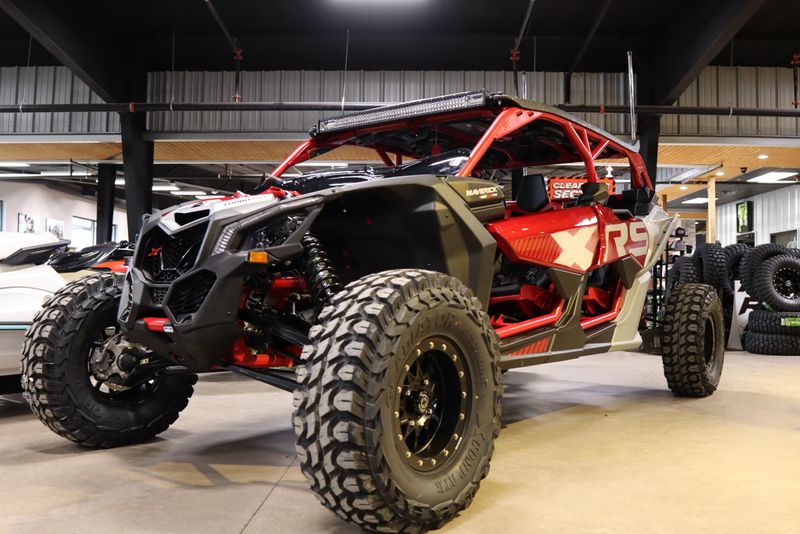 2025 CAN-AM MAVERICK X3 MAX X RS TURBO RR WITH SMARTSHOX FIERY RED AND HYPER SILVER 