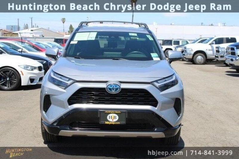 2022 Toyota RAV4 Hybrid SEImage 2