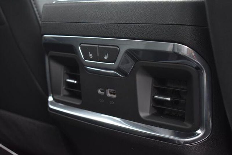 New 2026 Chevrolet Silverado 3500HD High CountryImage 21